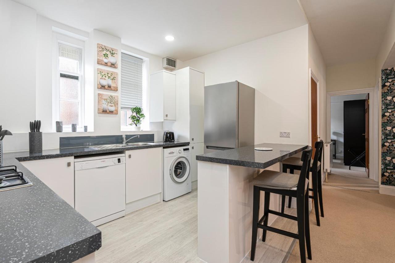 Beautiful 3 Bedroom Apartment Near Marble Arch And Oxford Street London Eksteriør billede