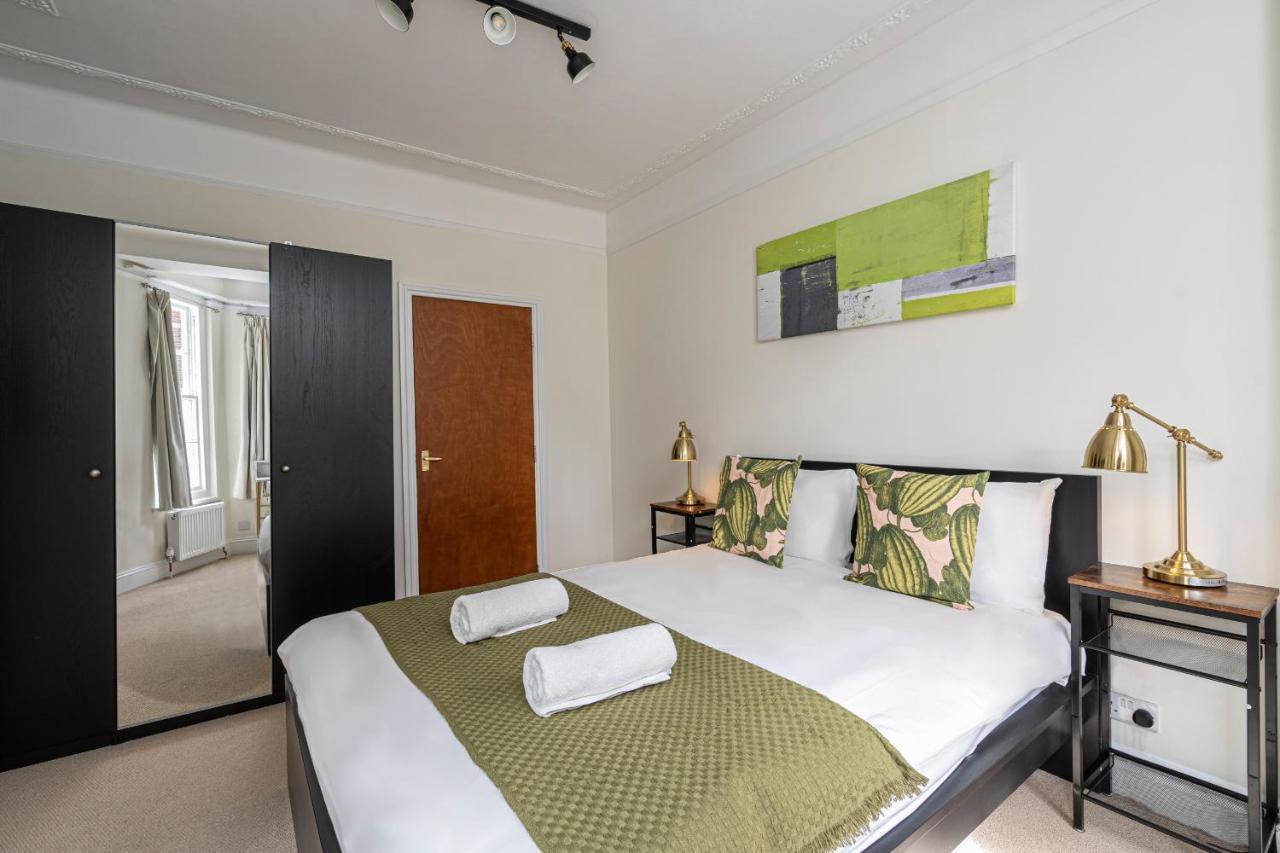 Beautiful 3 Bedroom Apartment Near Marble Arch And Oxford Street London Eksteriør billede