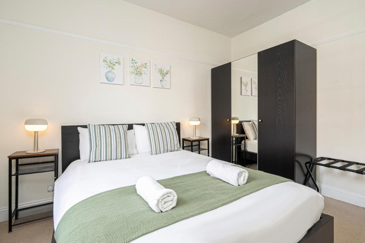 Beautiful 3 Bedroom Apartment Near Marble Arch And Oxford Street London Eksteriør billede